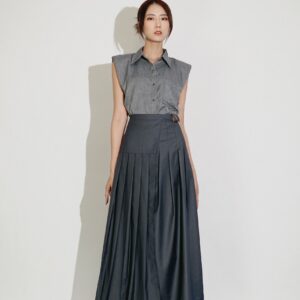 Pleated midi skirt